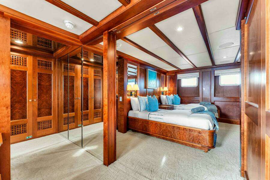 STAR DIAMOND 154ft Admiral Yacht For Sale