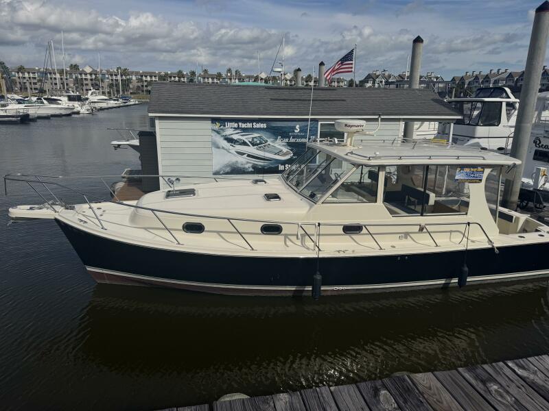 34' 2008 Mainship 34 Pilot Hardtop