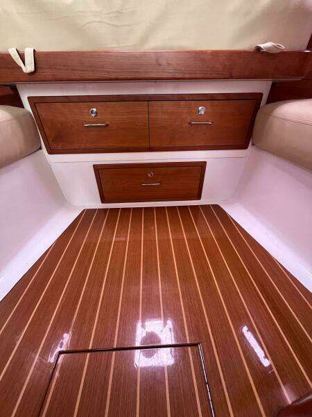 Barbican V 36ft MJM Yacht For Sale