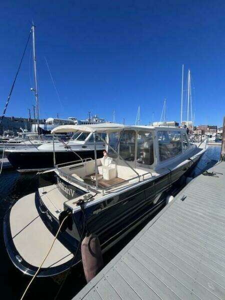 Barbican V 36ft MJM Yacht For Sale