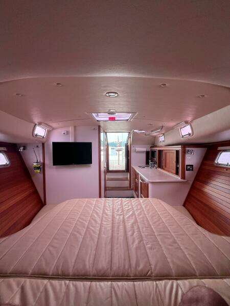 Barbican V 36ft MJM Yacht For Sale