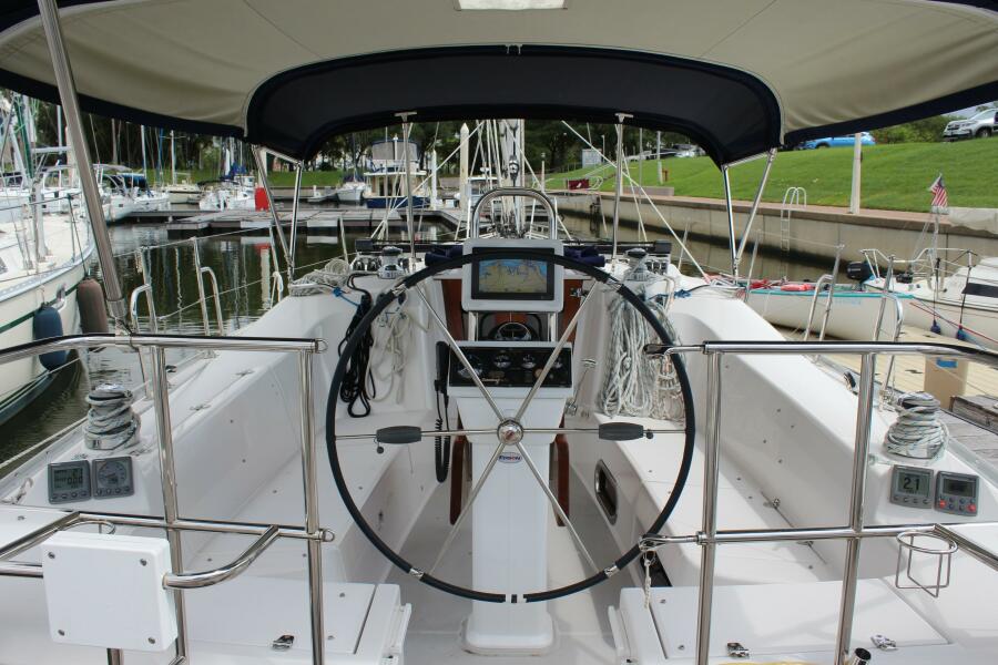 2012 Catalina 355