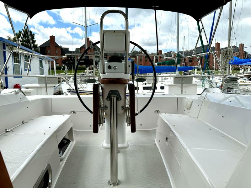 2012 Catalina 355