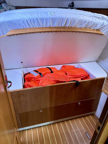 2012 Catalina 355