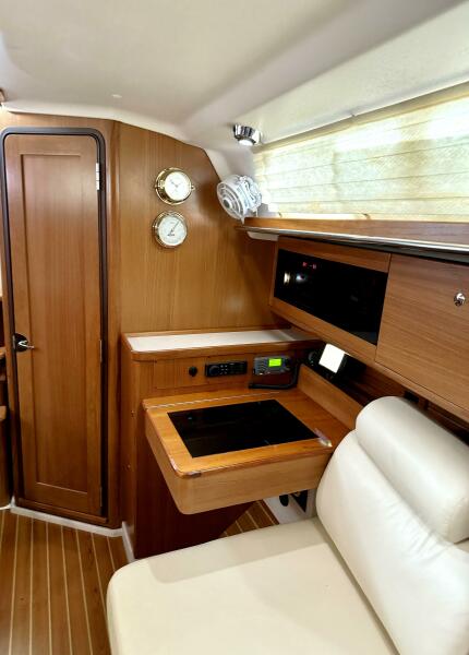 2012 Catalina 355