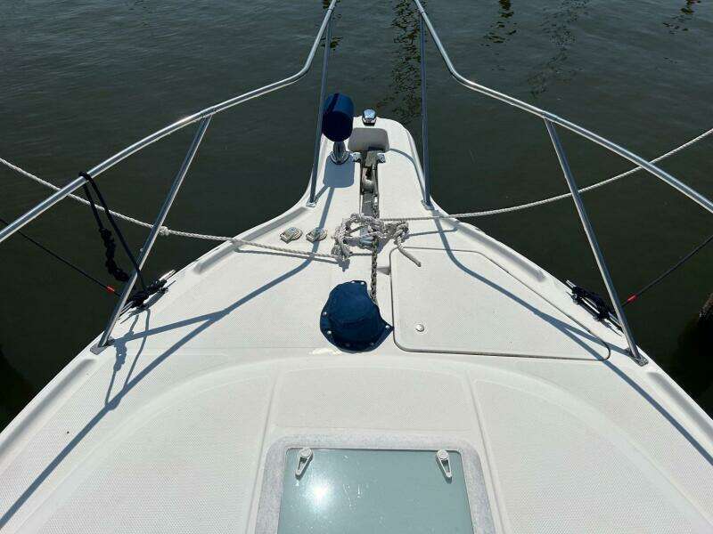 28ft Bayliner Yacht For Sale