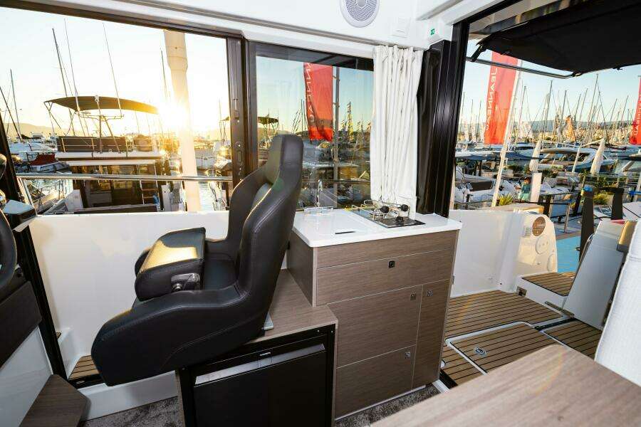 NC 895 Sport 29ft Jeanneau Yacht For Sale