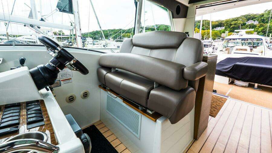 48ft Cruisers Yacht For Sale