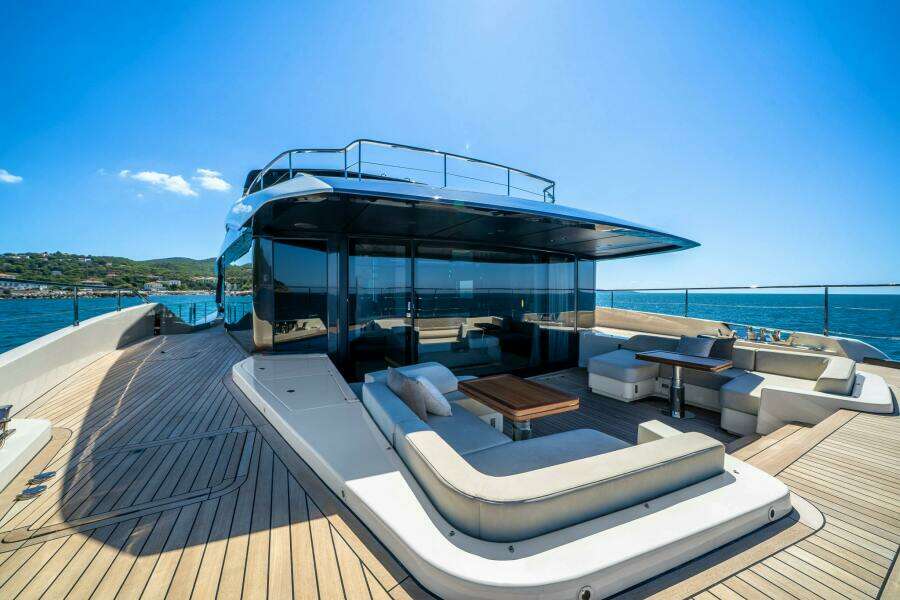 ACALI 91ft Wider Yachts Yacht For Sale