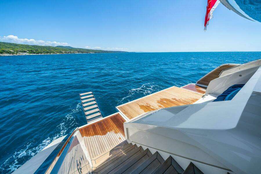 ACALI 91ft Wider Yachts Yacht For Sale