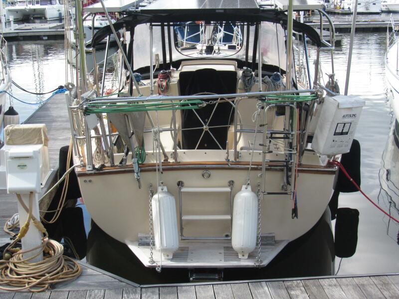 1995 Island Packet