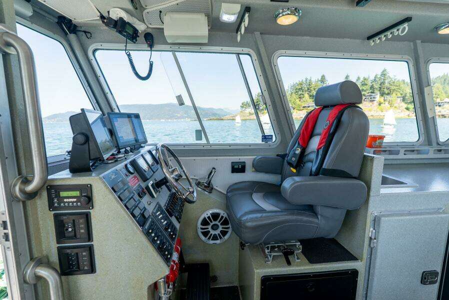 Hatch 36ft Munson Yacht For Sale