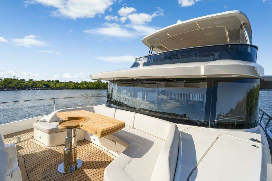 70ft Absolute Yacht For Sale