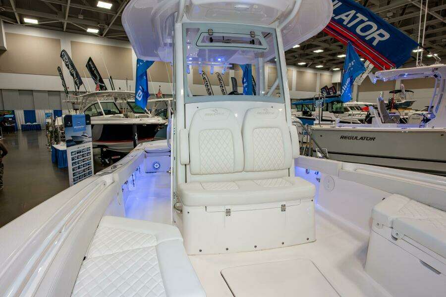 2025 Regulator 26XO 13