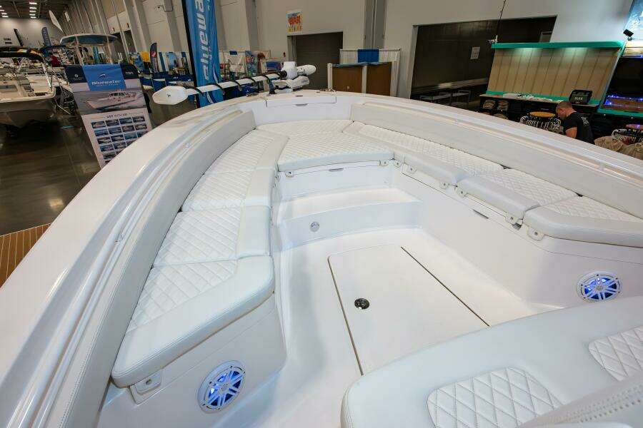 2025 Regulator 26XO 12