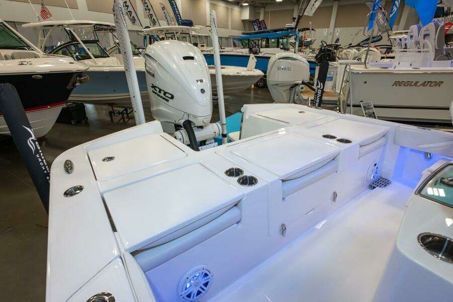 2025 Regulator 26XO 05