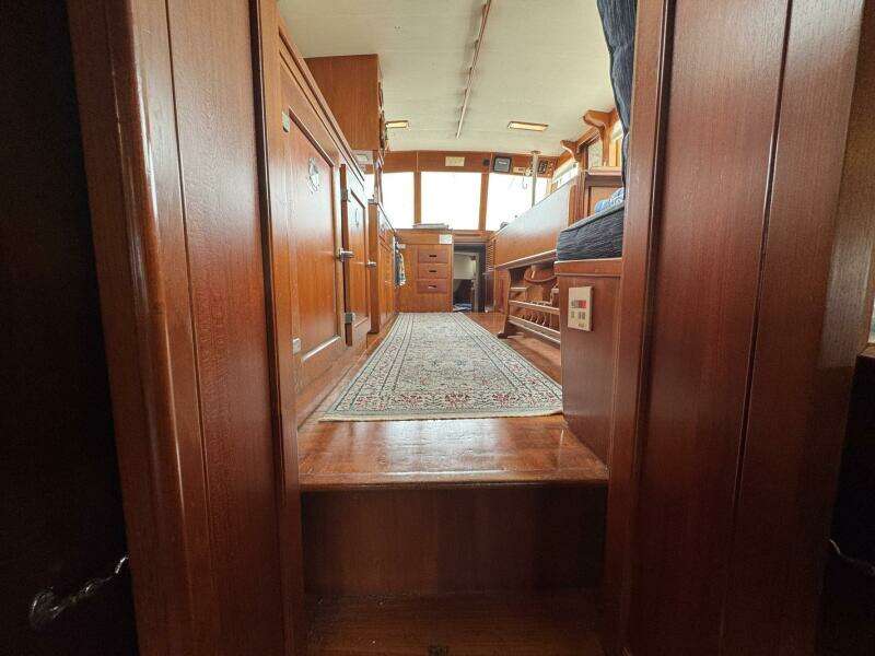 Carolina Breeze 42ft Grand Banks Yacht For Sale