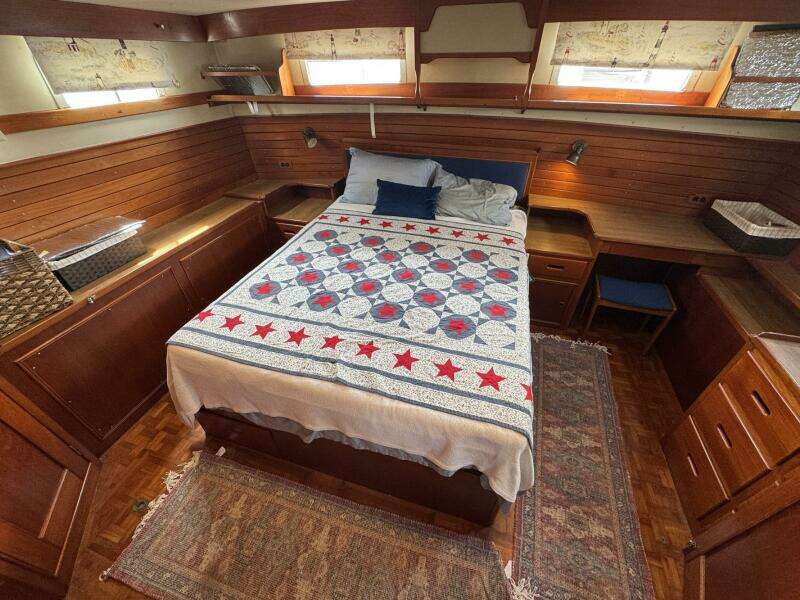 Carolina Breeze 42ft Grand Banks Yacht For Sale
