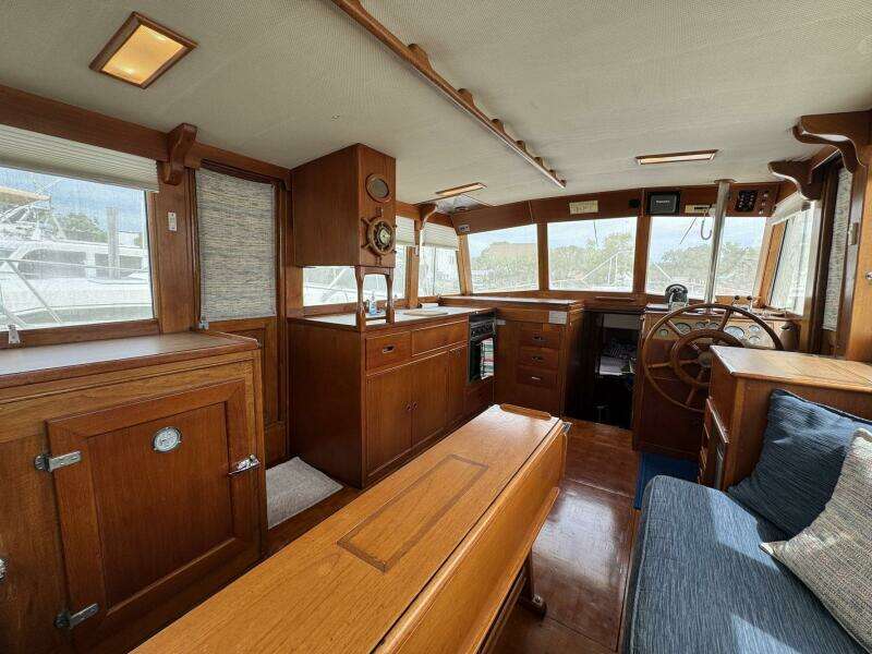 Carolina Breeze 42ft Grand Banks Yacht For Sale
