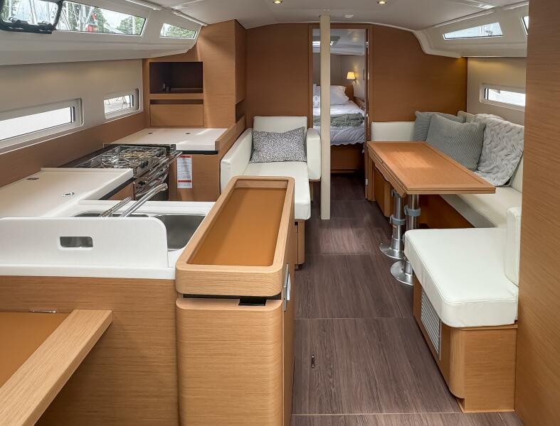 41' 2024 Jeanneau Sun Odyssey 410 #345