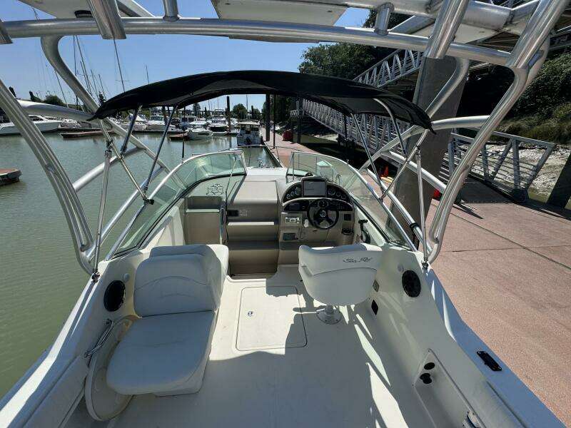 Sea Breeze 30ft Sea Ray Yacht For Sale