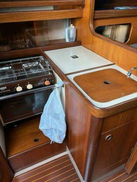 BIMINI 32ft Beneteau Yacht For Sale