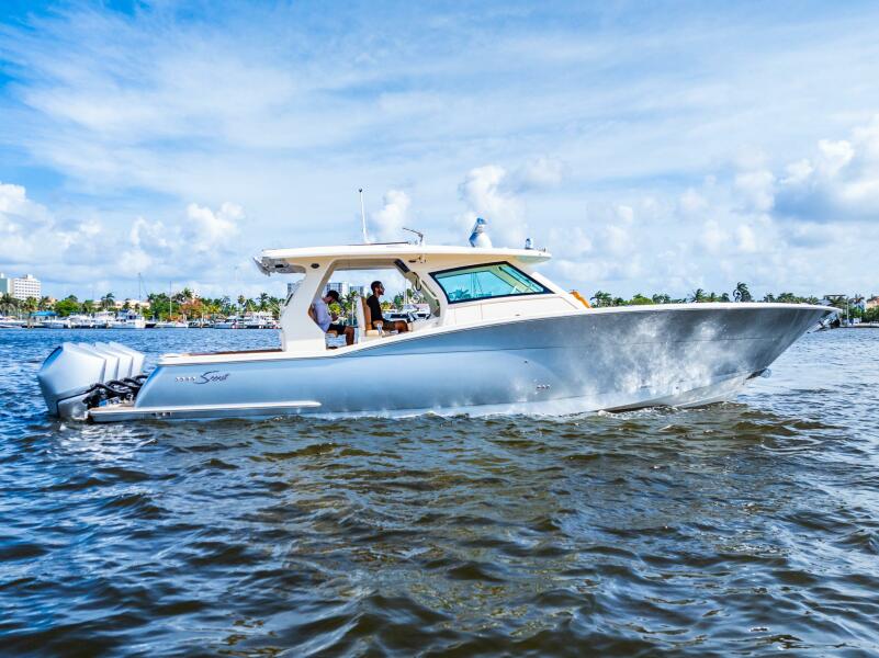 42' 2021 Scout 425 LXF