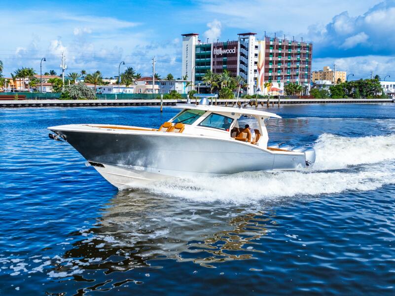 42' 2021 Scout 425 LXF