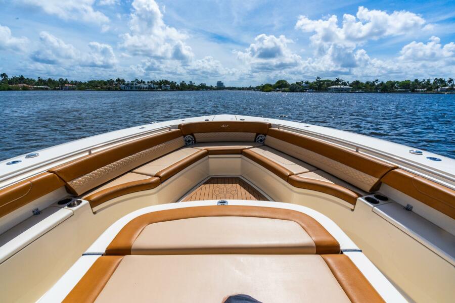 42' 2021 Scout 425 LXF