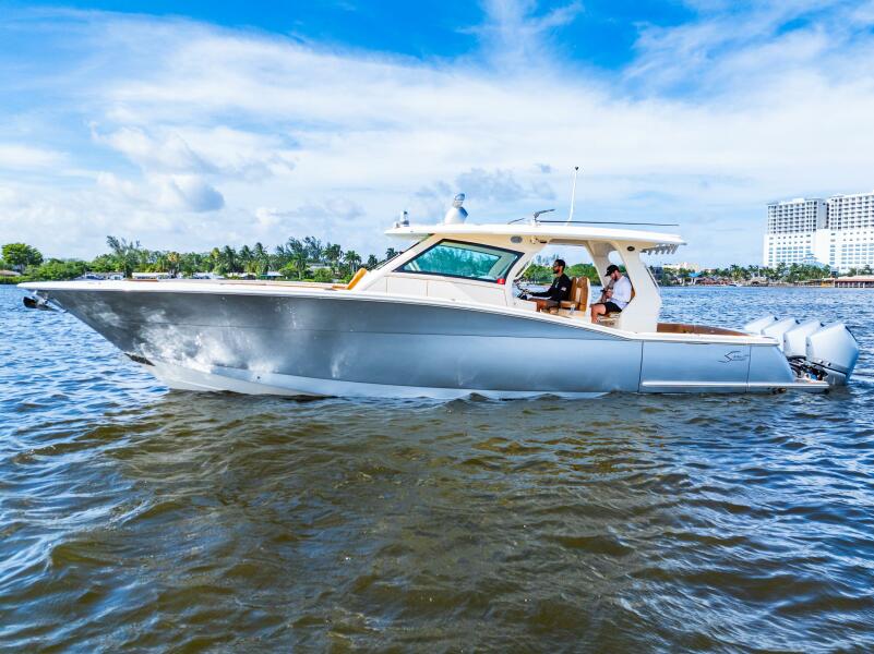 42' 2021 Scout 425 LXF