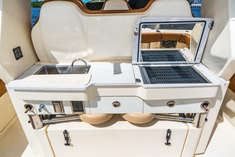 42' 2021 Scout 425 LXF