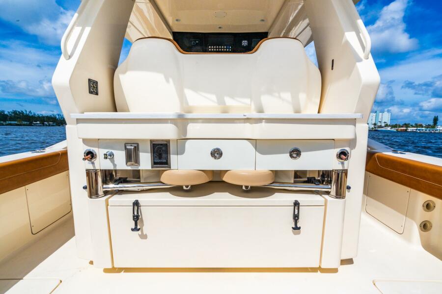 42' 2021 Scout 425 LXF