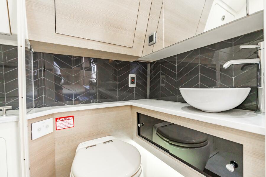 42' 2021 Scout 425 LXF