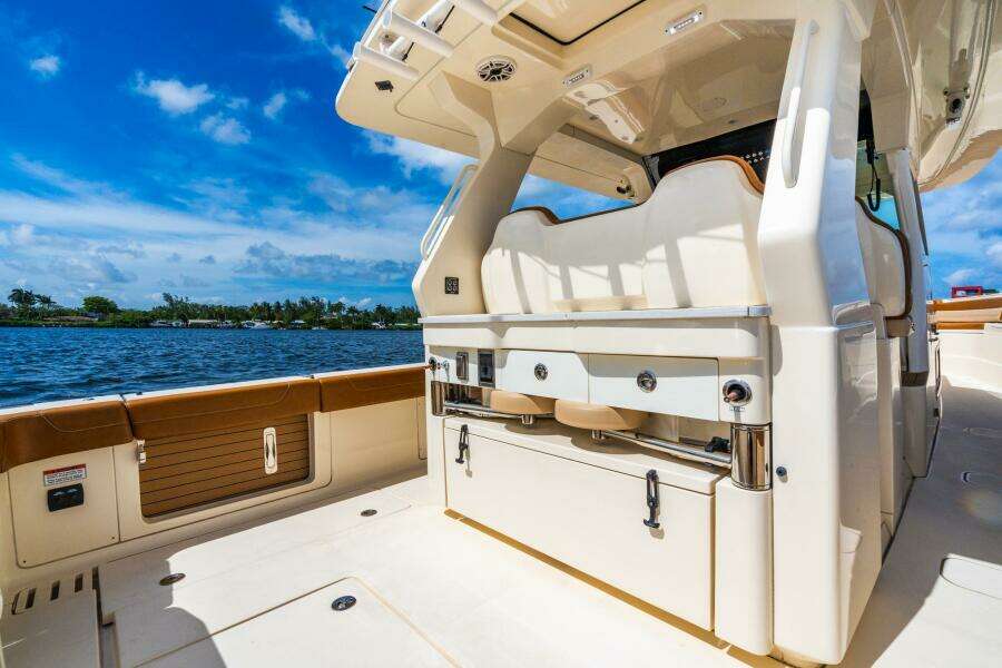 42ft Scout Yacht For Sale