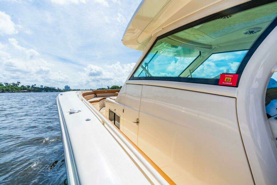 42ft Scout Yacht For Sale