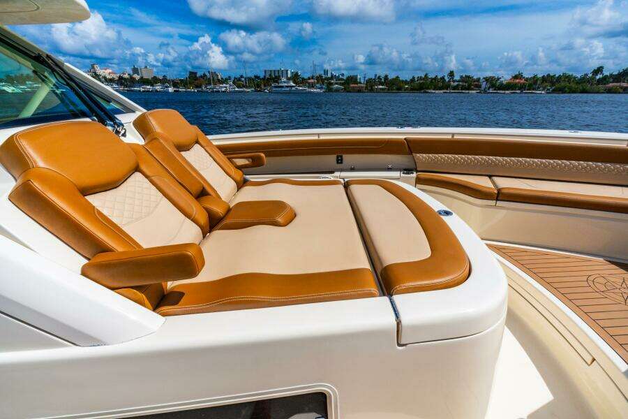 42ft Scout Yacht For Sale