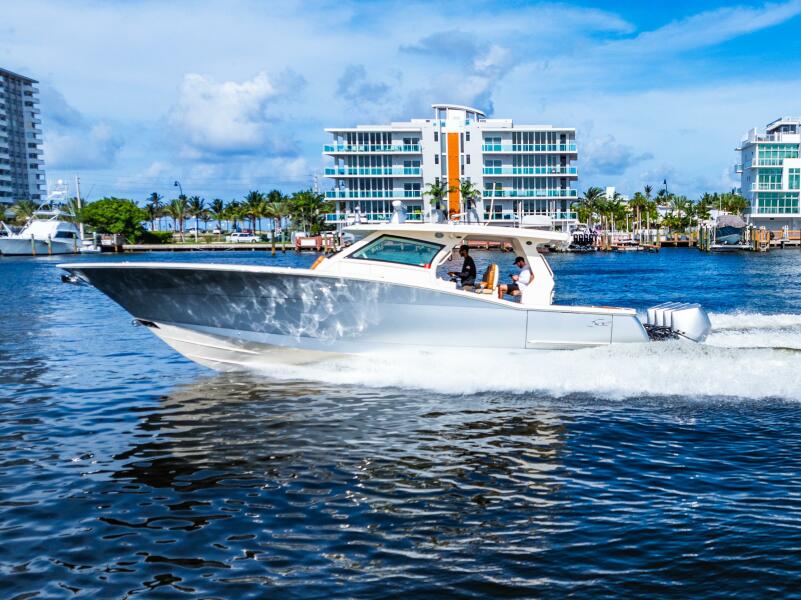 42' 2021 Scout 425 LXF