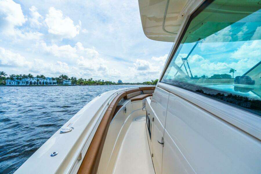 42ft Scout Yacht For Sale