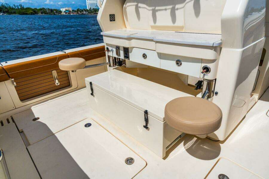 42ft Scout Yacht For Sale