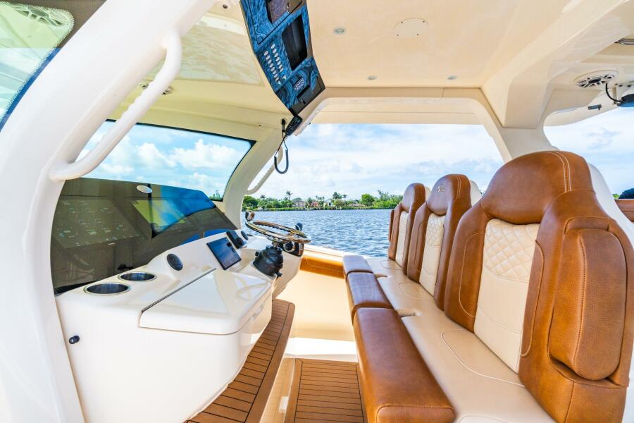 42' 2021 Scout 425 LXF