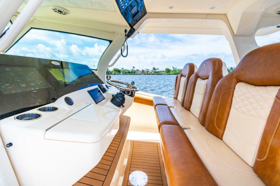 42' 2021 Scout 425 LXF