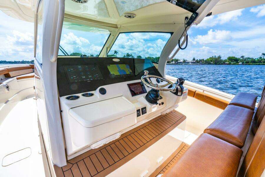 42ft Scout Yacht For Sale