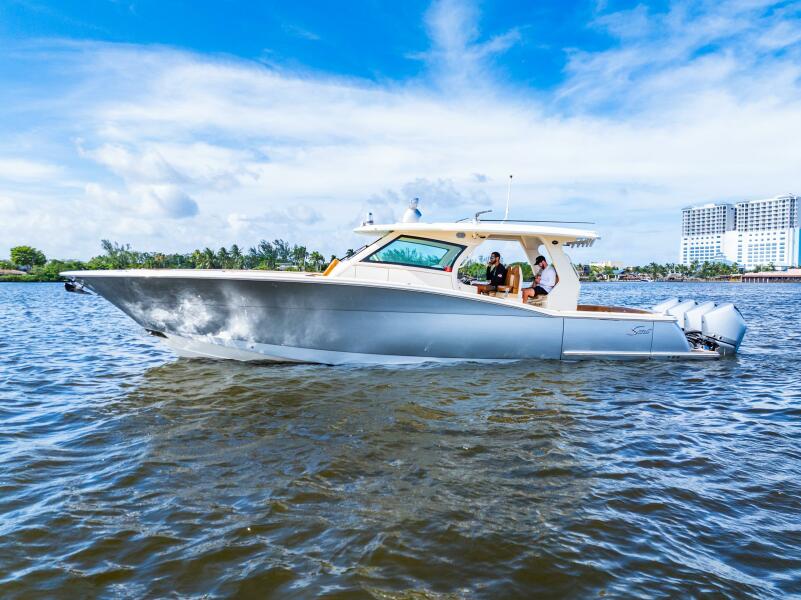 42' 2021 Scout 425 LXF