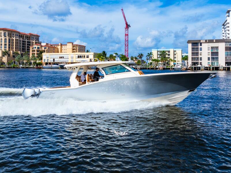 42' 2021 Scout 425 LXF