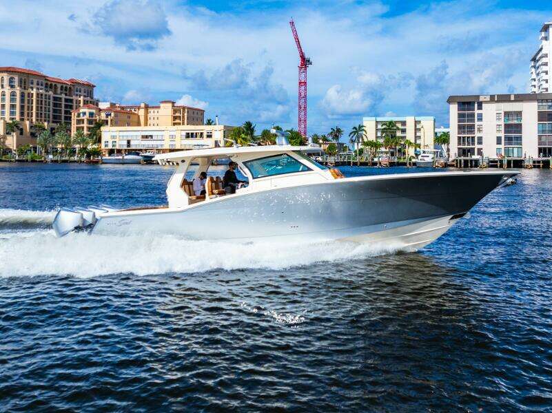 42ft Scout Yacht For Sale