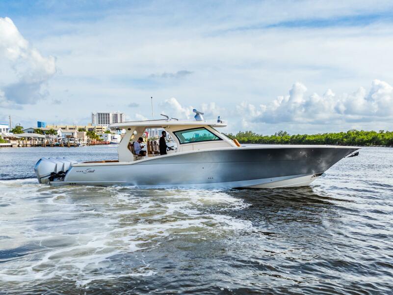 42' 2021 Scout 425 LXF