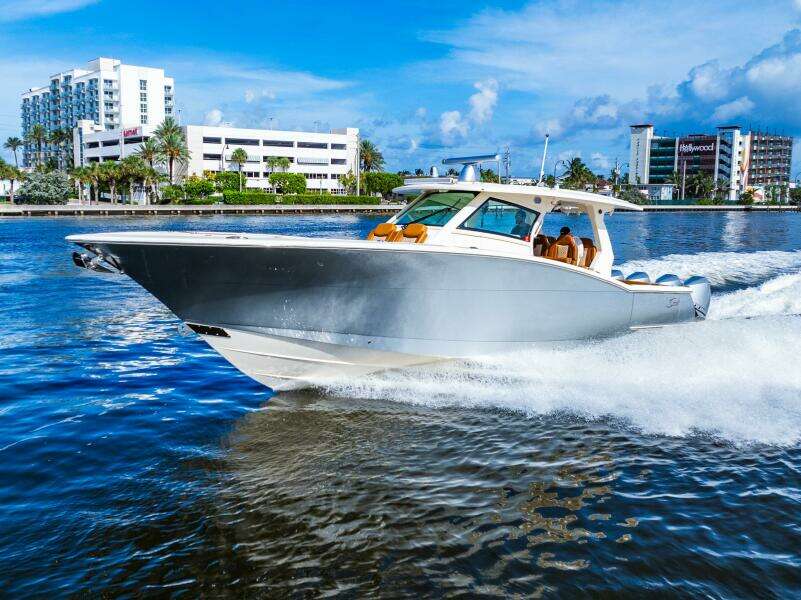 42ft Scout Yacht For Sale