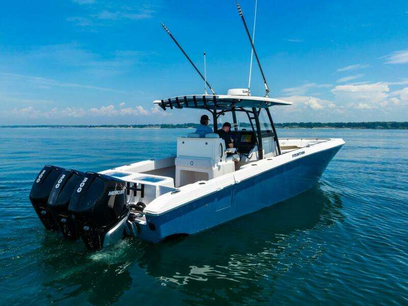 38ft Fountain Yacht For Sale