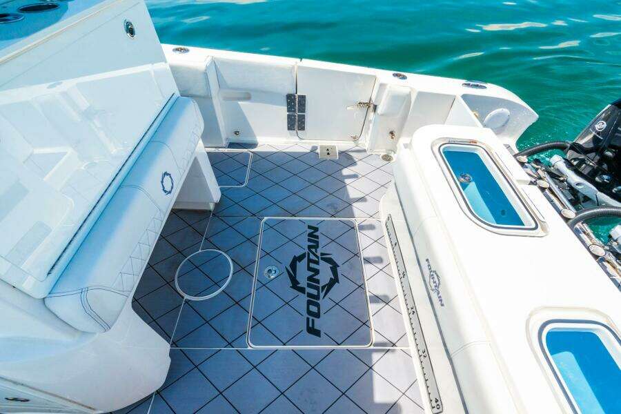38ft Fountain Yacht For Sale
