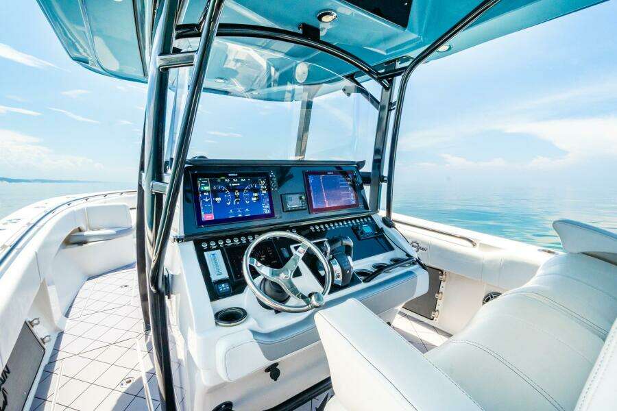 38ft Fountain Yacht For Sale
